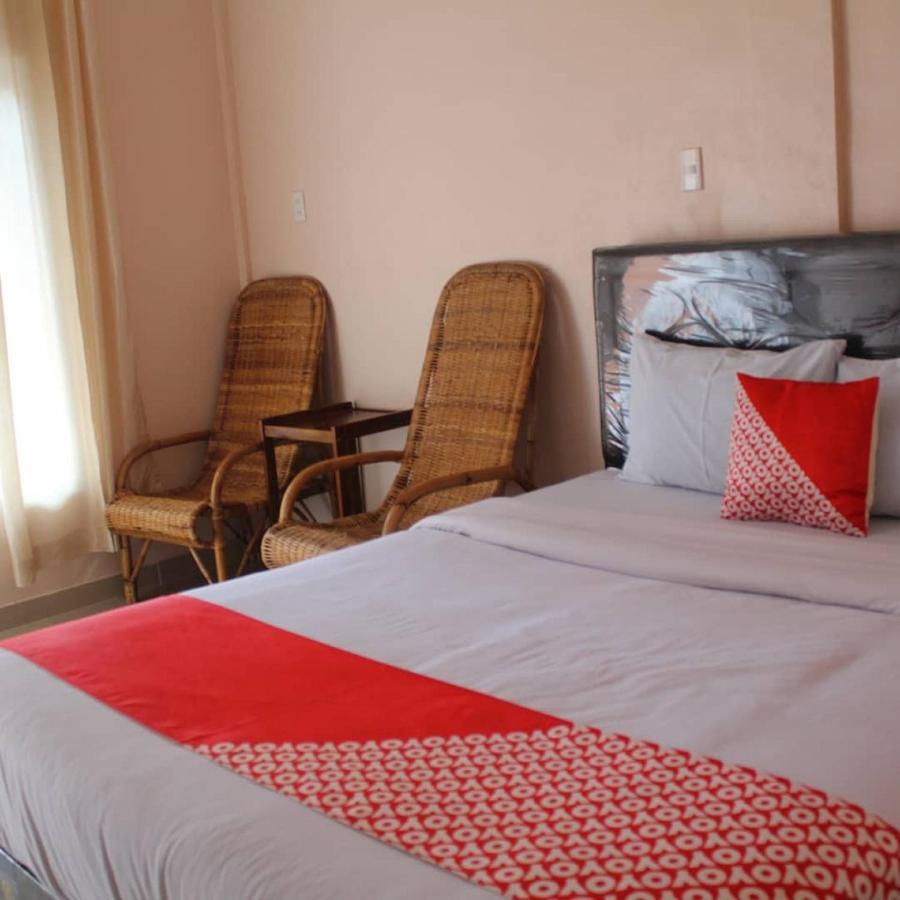 OYO 2799 Berastagi Backpacker Rooms Bagian luar foto
